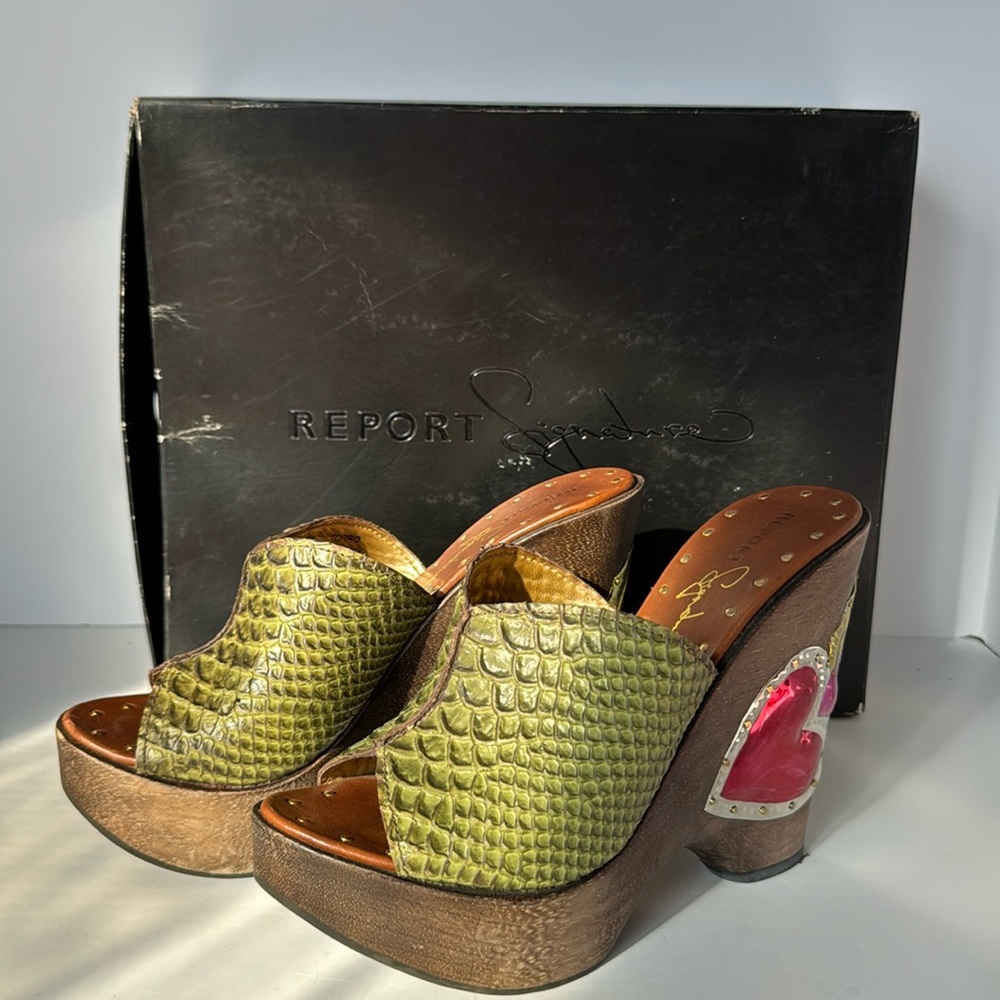 Report Torro Made in Brazil Wedge Heels, size 5, elevate your look Report Wedges